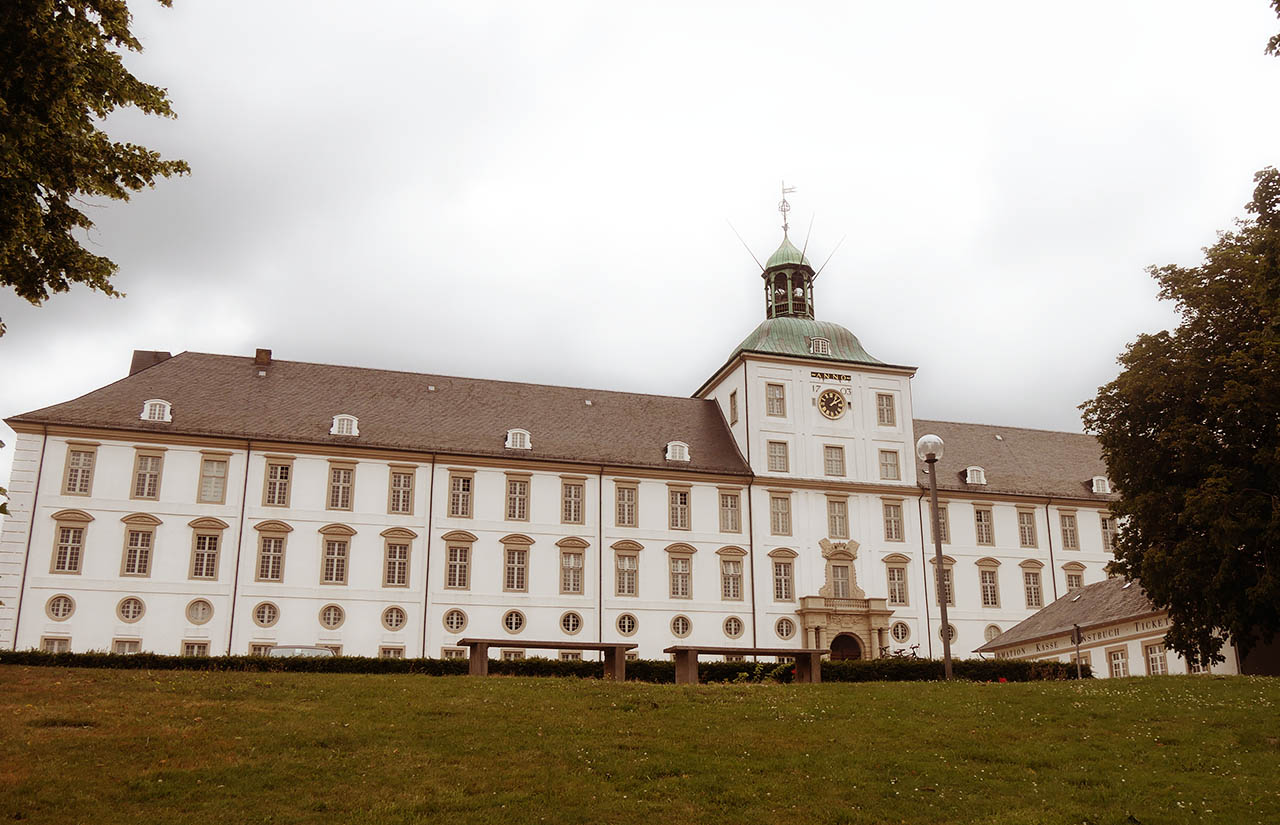 unbekannt - Schloss Gottorf - o.J. - Öl auf Leinwand, 1.600,00 €